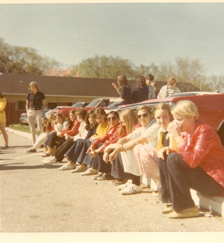 Senior Skip Day - Detroit Zoo, front; Joann Knippenberg, Kitty Markey, Bob Reaser, Jill Shoaps, Sue Gallego, Sue Moesta, Jan Mayer, etc. and standing in back, Ed Chase
